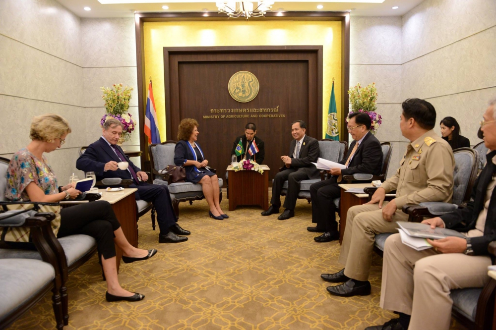 เอกอัครราชทูตบราซิลเยี่ยมคารวะรัฐมนตรีว่าการกระทรวงเกษตรและสหกรณ์