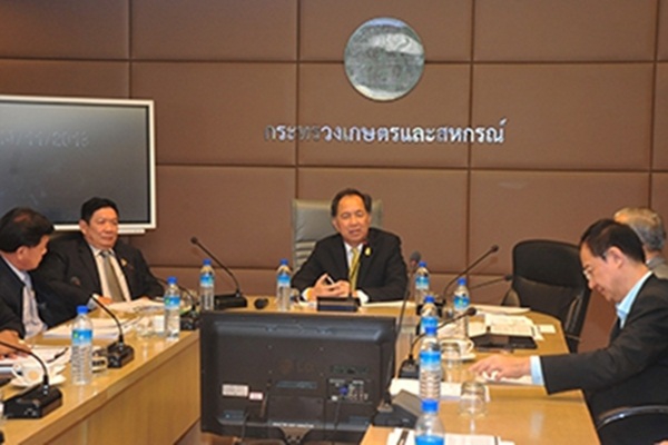 ‘กฤษฎา’ หารือผู้ส่งออกยางพารารายใหญ่