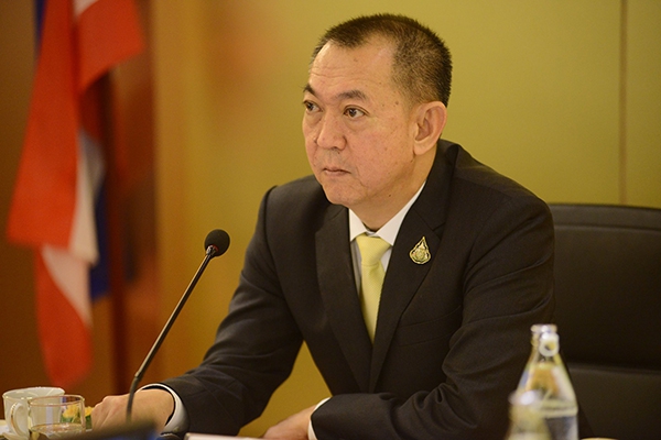 “รัฐมนตรีเกษตรฯ”ลงนามแบ่งงาน3รัฐมนตรีช่วยฯ