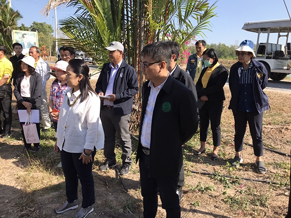 นราพัฒน์ ลุยพัฒนาเมืองเกษตรอัจฉริยะต้นแบบ