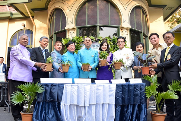 นายกรัฐมนตรี-รมว.เกษตรฯร่วมกิจกรรมประชาสัมพันธ์โครงการ