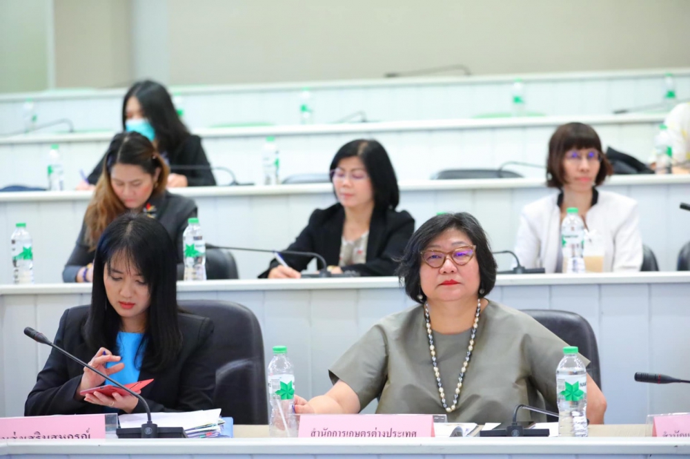 ดร.วนิดากำเนิดเพ็ชร์ผู้อำนวยการสำนักการเกษตรต่างประเทศ