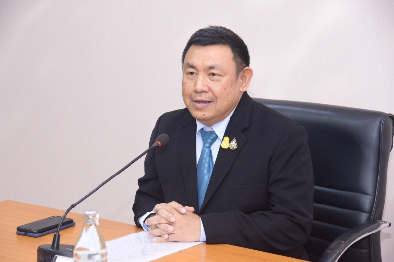 รองปลัดก.เกษตรฯให้โอวาทเยาวชนไทยและคณาจารย์ในโอกาสเข้าเยี่ยมคารวะหลังได้รับรางวัลจากการแข่งขันประกวดประดิษฐกรรมด้านวิทยาศาสตร์และวิศวกรรม