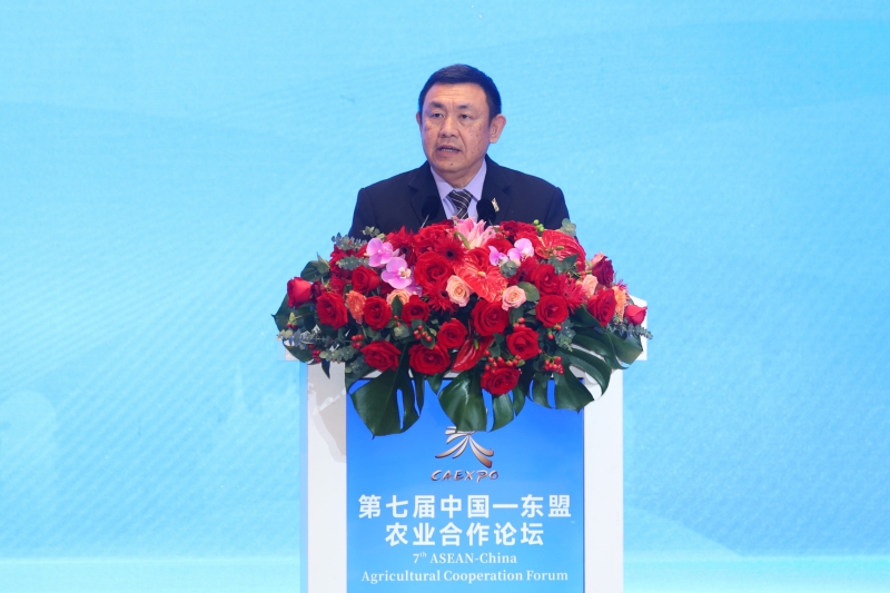 รองปลัดเศรษฐเกียรติฯ