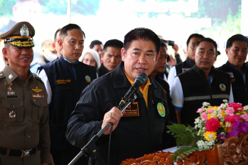 รมว.เกษตรฯลงพื้นที่ราชบุรีรับฟังปัญหาจากประชาชน