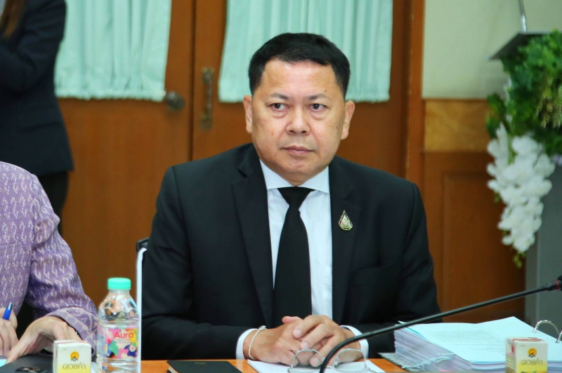 ปลัดเกษตรฯร่วมประชุมคณะกรรมการปฏิรูปที่ดินเพื่อเกษตรกรรม
