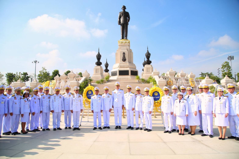 กระทรวงเกษตรฯร่วมพิธีวางพวงมาลาถวายบังคมเพื่อน้อมรำลึกในพระมหากรุณาธิคุณ