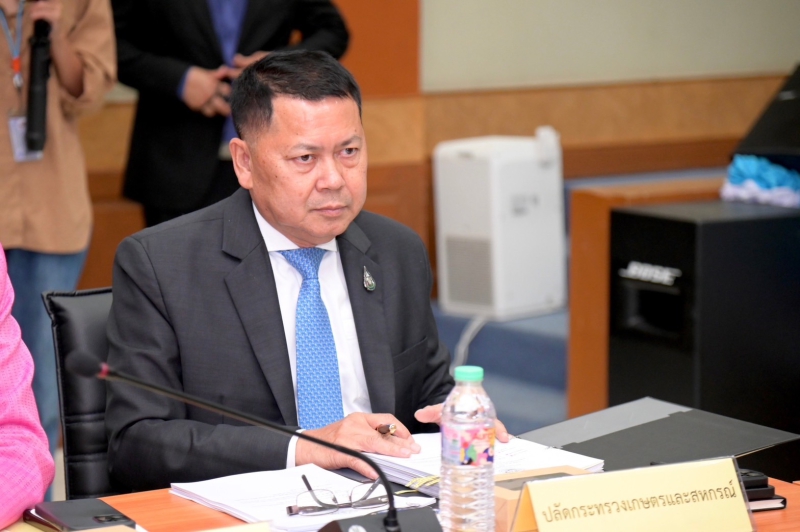 ปลัดเกษตรฯร่วมประชุมคณะกรรมการปฏิรูปที่ดินเพื่อเกษตรกรรม