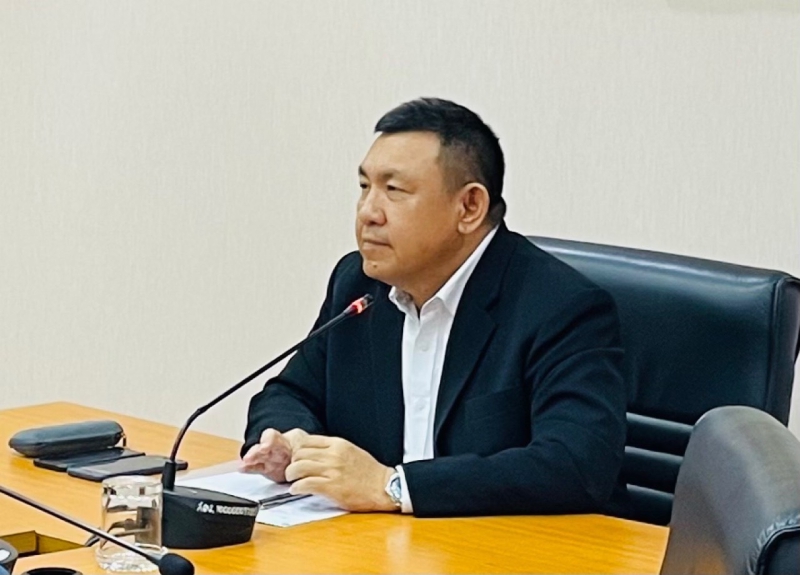 รองปลัดเศรษฐเกียรติฯ