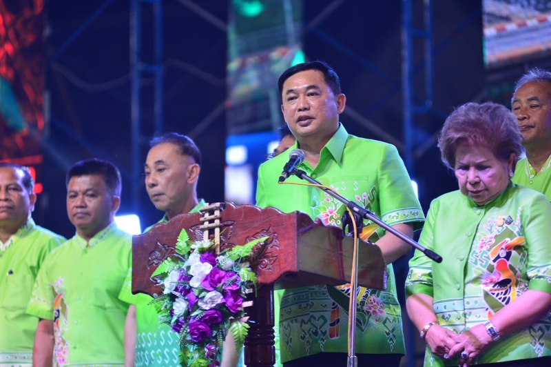 ‘รมช.อนุชา’ชวนเที่ยวงานมหกรรมหุ่นฟางนกจังหวัดชัยนาท