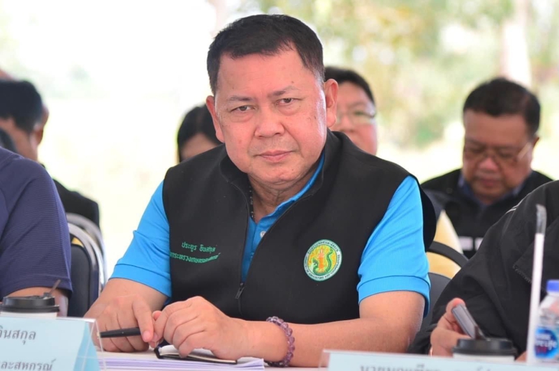 ปลัดเกษตรฯฟังเสียงสะท้อนชาวนาชัยนาท