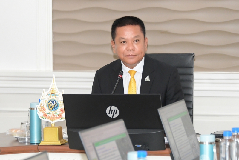 ชป.เดินหน้าไม่หยุดเก็บผักตบชวาพร้อมติดตั้งเครื่องสูบน้ำหลายพื้นที่