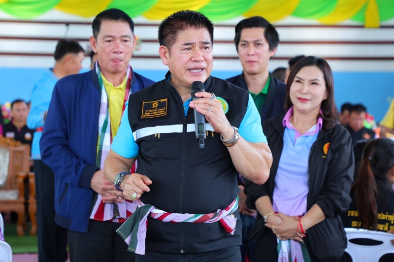 รมว.เกษตรฯลุยร้อยเอ็ดผลักดันโครงการพัฒนาแหล่งน้ำ