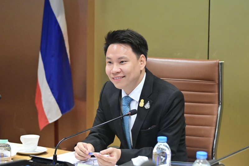 รมช.อรรถกรนั่งหัวโต๊ะประชุมคณะกรรมการมาตรฐานสินค้าเกษตรฯ