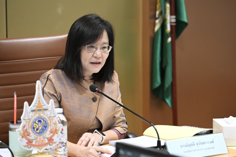 “รองปลัดเกษตรฯ”เป็นประธานการประชุมคณะกรรมการบริหารกองทุนหมุนเวียนเพื่อการกู้ยืมแก่เกษตรกรและผู้ยากจน