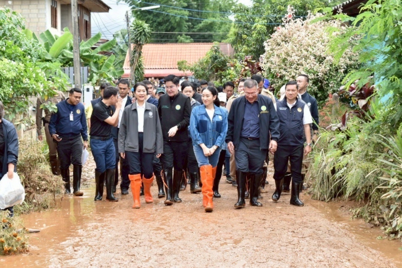 2 รมช.เกษตรฯ ร่วมคณะนายกฯ ลงพื้นที่ติดตามสถานการณ์อุทกภัย อ.พญาเม็งราย จ.เชียงราย...