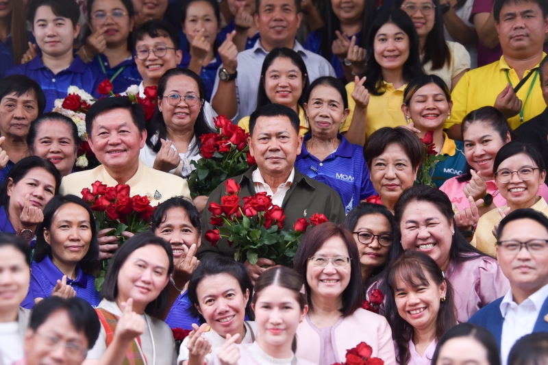 เจ้าหน้าที่ สป.กษ. ร่วมแสดงมุทิตาจิตต่อปลัดเกษตรฯ และผู้บริหารที่เกษียณอายุราชการ