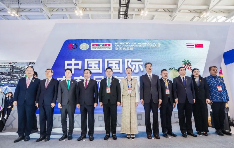 “ธรรมนัส” ชูวิสัยทัศน์ “ไทยเป็นศูนย์กลางการเกษตรโลก” บนเวที CATF ครั้งที่ 22 ที่จีน พร้อมเดินหน้า “3 สร้าง” ขยายตลาดสินค้าเกษตรพรีเมียม!