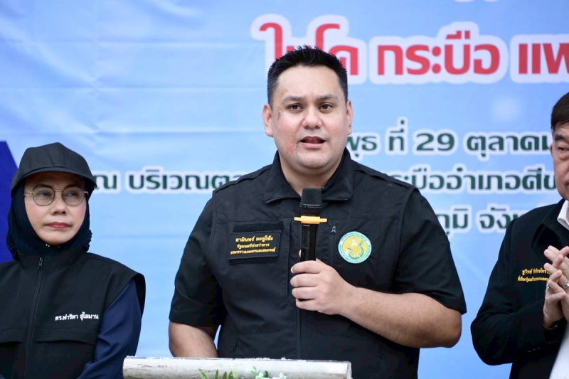 อามินทร์ เปิดโครงการรณรงค์ฉีดวัคซีนป้องกันโรคปากและเท้าเปื่อย และโรคลัมปีสกิน...