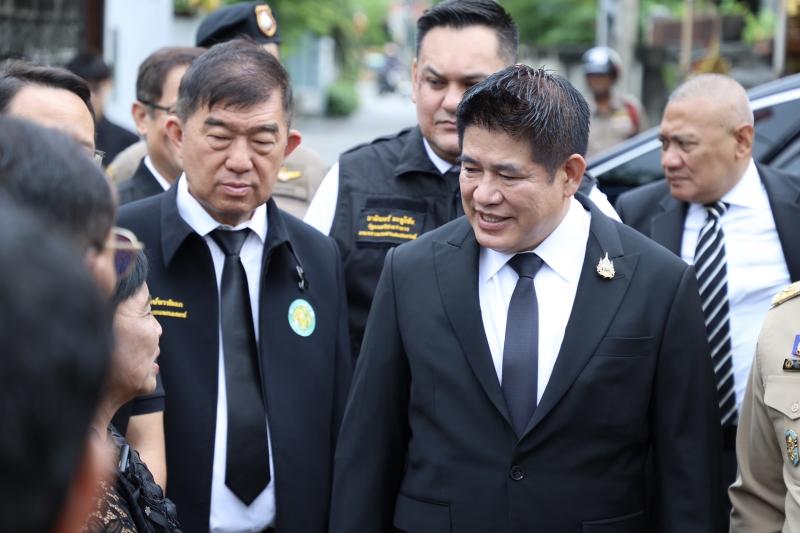 ร้อยเอก ธรรมนัส  เปิดสัมมนา “เครือข่ายสหกรณ์ชุมชนบ้านมั่นคง : เครื่องมือการพัฒนาชุมชนเข้มแข็ง”...