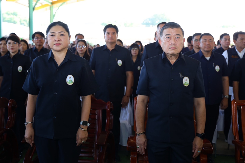ปลัดเกษตรฯ ร่วมเปิดโครงการคลินิกเกษตรเคลื่อนที่ในพระราชานุเคราะห์ฯ