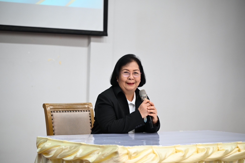 รองปลัดฯ ทัศนีย์ เป็นประธานพิธีปิดและมอบประกาศนียบัตรแก่ผู้ผ่านการฝึกอบรมหลักสูตร...