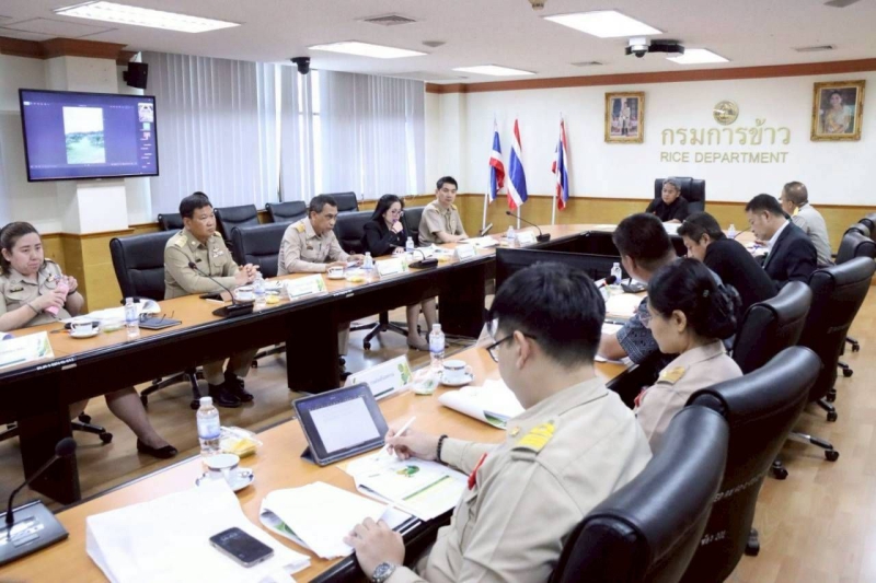 รองปลัด กษ. เป็นประธานการประชุมคณะทำงานจัดทำและขับเคลื่อนแผนงาน โครงการ มาตรการ และแนวทางแก้ไขปัญาหา และพัฒนาด้านการผลิต...