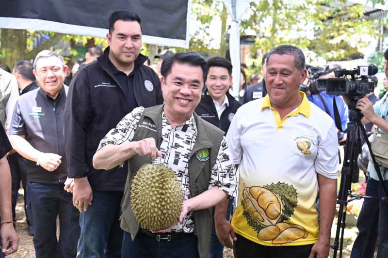 “สุริยะ” เร่งยกระดับทุเรียนไทย คุมเข้มคุณภาพ–เปิดส่งออก 24 ชม. รักษาตลาดจีน ดันรายได้ทะลุ 1.5 แสนล้าน...