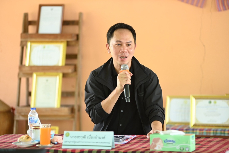 “สุริยะ” สั่งด่วน “สรวุฒิ” ลุยหนองคาย ดัน “วิสาหกิจฯ โคเนื้อบ้านโคกคำ” ยกระดับสินค้าเกษตรมูลค่าสูง ชูโมเดลเลี้ยงประณีต - หนุนโรงเชือดมาตรฐาน