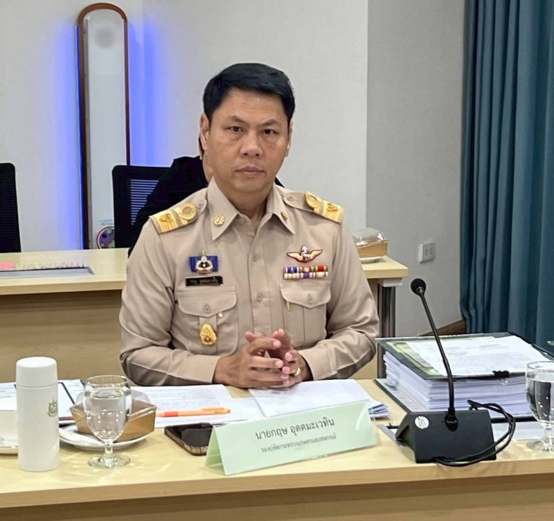 รองปลัดกฤษเข้าร่วมการประชุมคณะกรรมการอุทยานแห่งชาติ