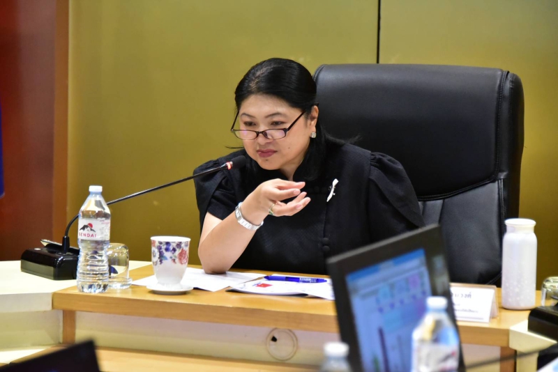 อธม.เป็นประธานการประชุมคณะกรรมการจัดงานเทิดพระเกียรติ
