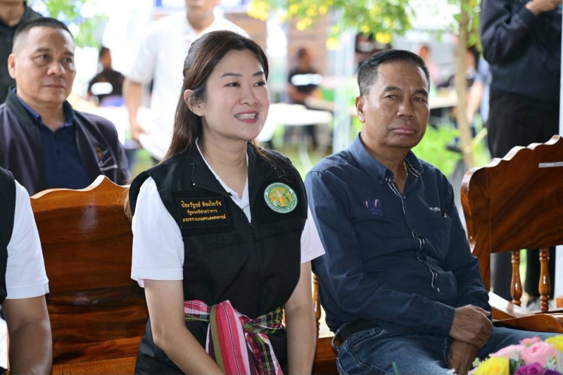 “รมช.ปิยะรัฐชย์” ลุยสารคาม! เปิดตลาดเกษตรกรสัญจร ชูแปลงใหญ่เพิ่มรายได้-สร้างความเข้มแข็งเกษตรกร...