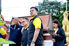 ที่ปรึกษารมช.เกษตรฯลงพื้นที่ติดตามสถานการณ์น้ำแม่แจ่ม