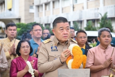 ปลัดเกษตรฯเข้าสักการะสิ่งศักดิ์สิทธิ์ประจำกระทรวงฯ