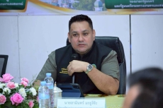 “รมช.อามินทร์” ตรวจงานท่าเทียบเรือประมงปัตตานี