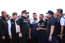 ร้อยเอกธรรมนัสประกาศดีเดย์ปักป้ายยึดคืนที่ดิน