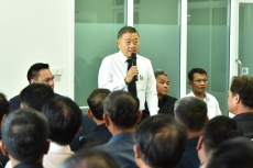 ปลัดเกษตรฯร่วมประชุมเร่งแก้ปัญหานมส่วนเกิน