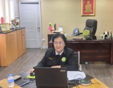 รองปลัดทัศนีย์เป็นวิทยากรบรรยายหัวข้อ