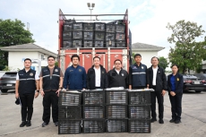 รองผู้บัญชาการฯศพร.นำทีมเจ้าหน้าที่จับสินค้าปศุสัตว์เถื่อนกว่า