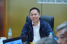 “สรวุฒิ”ถกแนวทางแก้ไขปัญหาชาวสวนมะพร้าวประจวบคีรีขันธ์ทั้งระบบ
